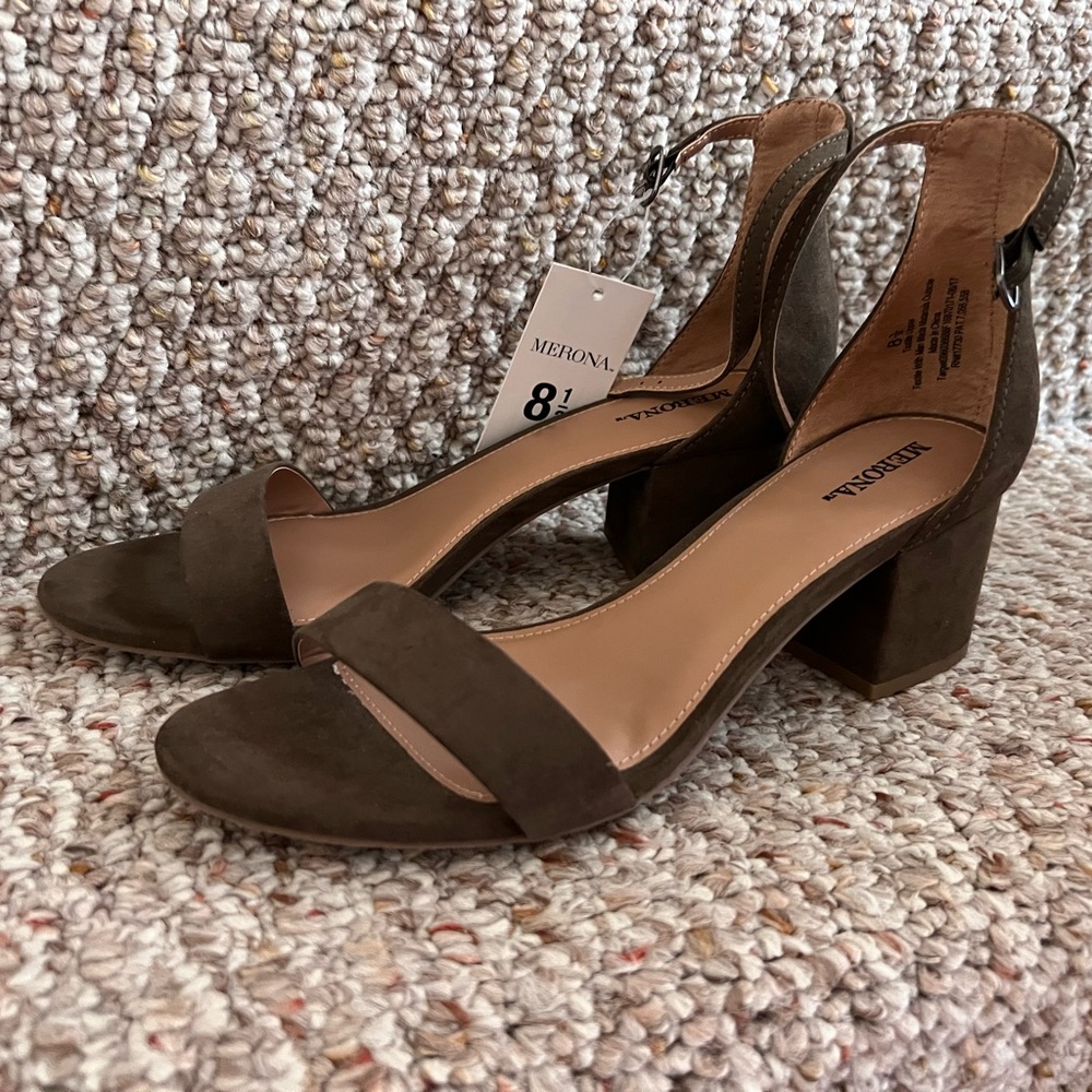 Olive Merona Kitten Heel - Brand New - Size 8.5